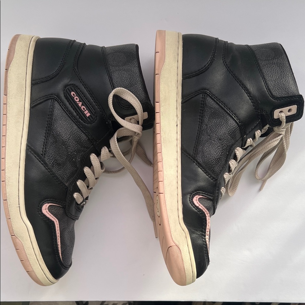 Coach Black and‎ Pink Leather Hi Top Sneakers Size 8B
CD304 - Picture 7 of 14